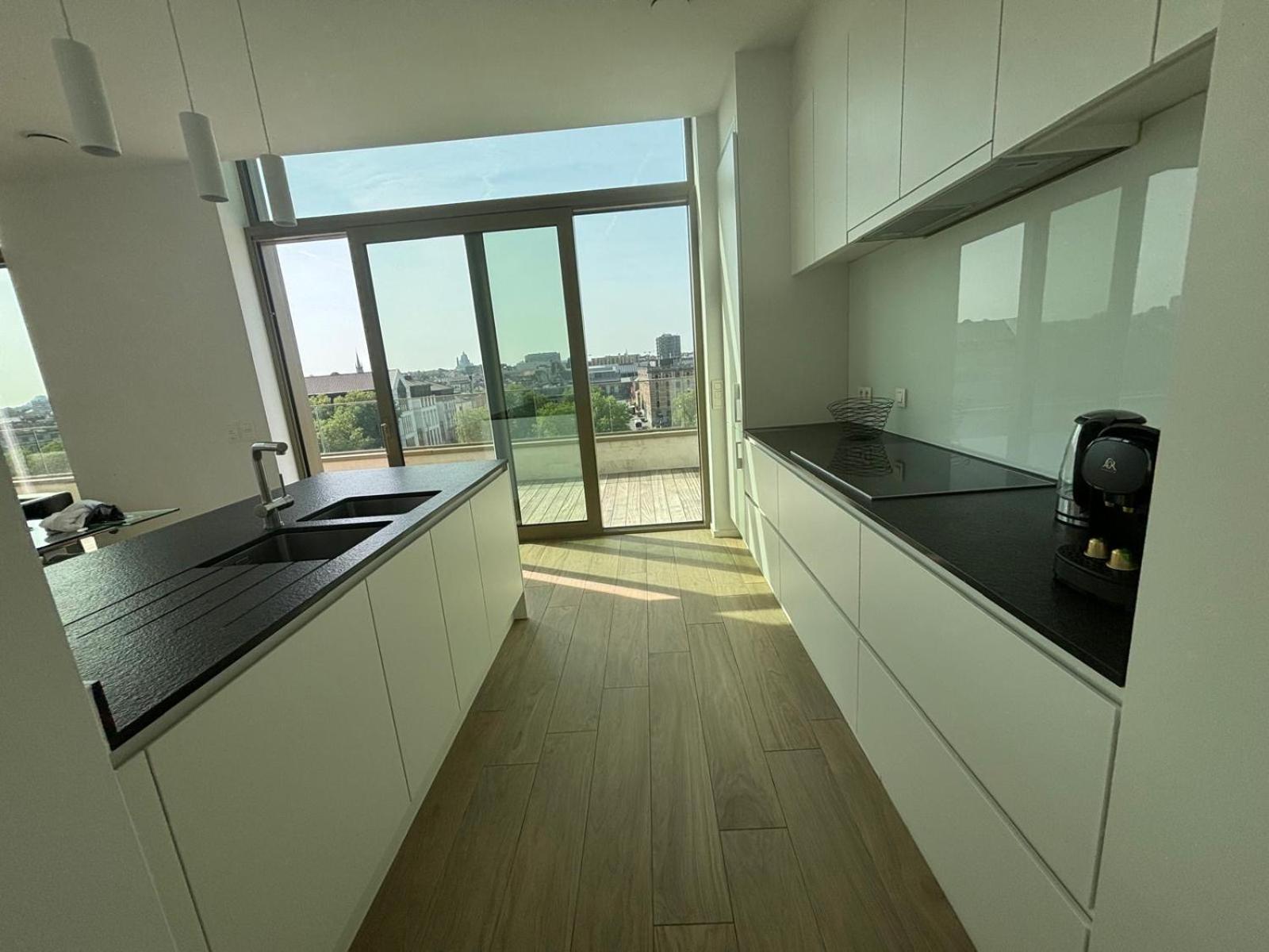 Splendid Penthouse In Center With Water View Appartamento