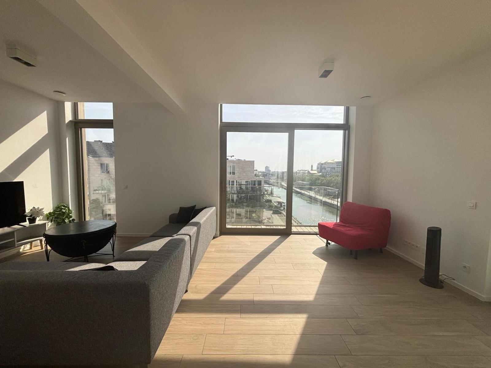 Splendid Penthouse In Center With Water View Appartamento Bruxelles