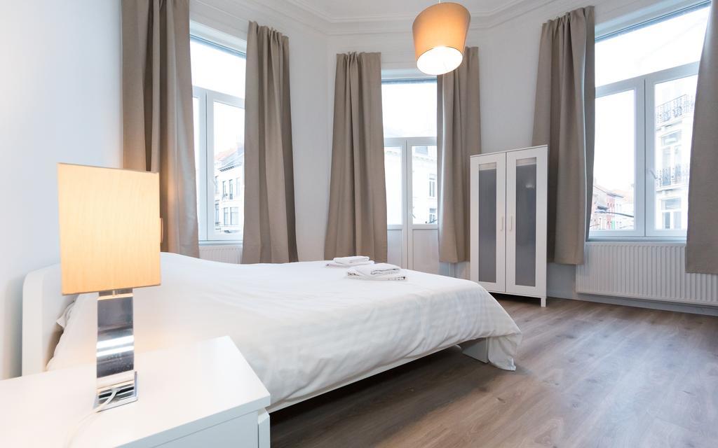 Louise Chatelain Appartement *