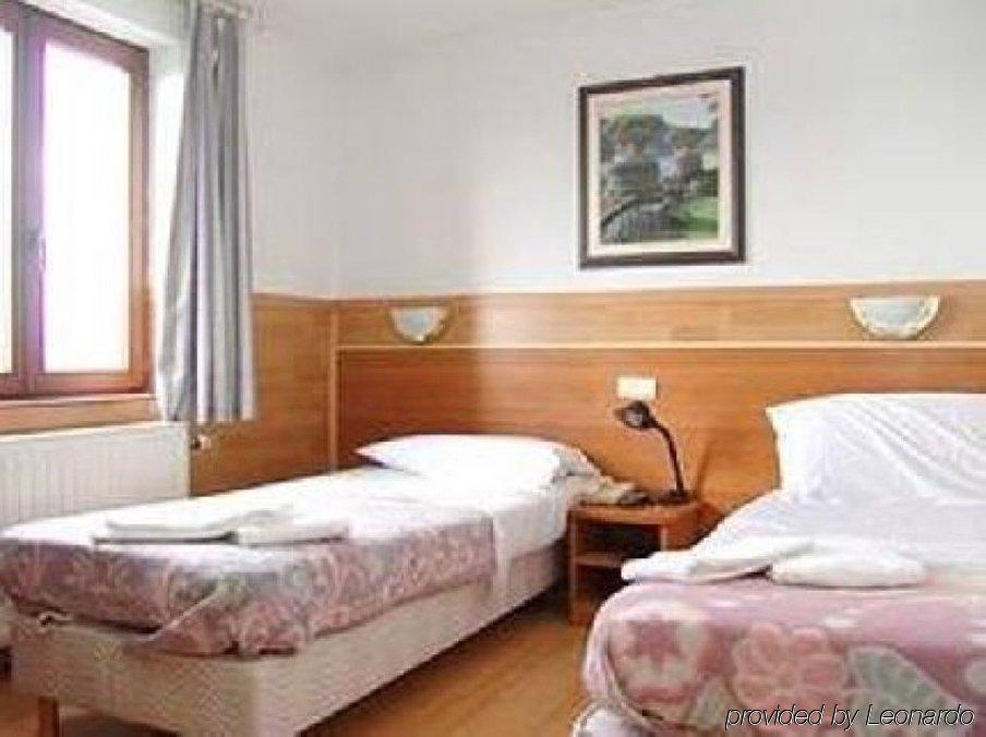Aristote Hotel