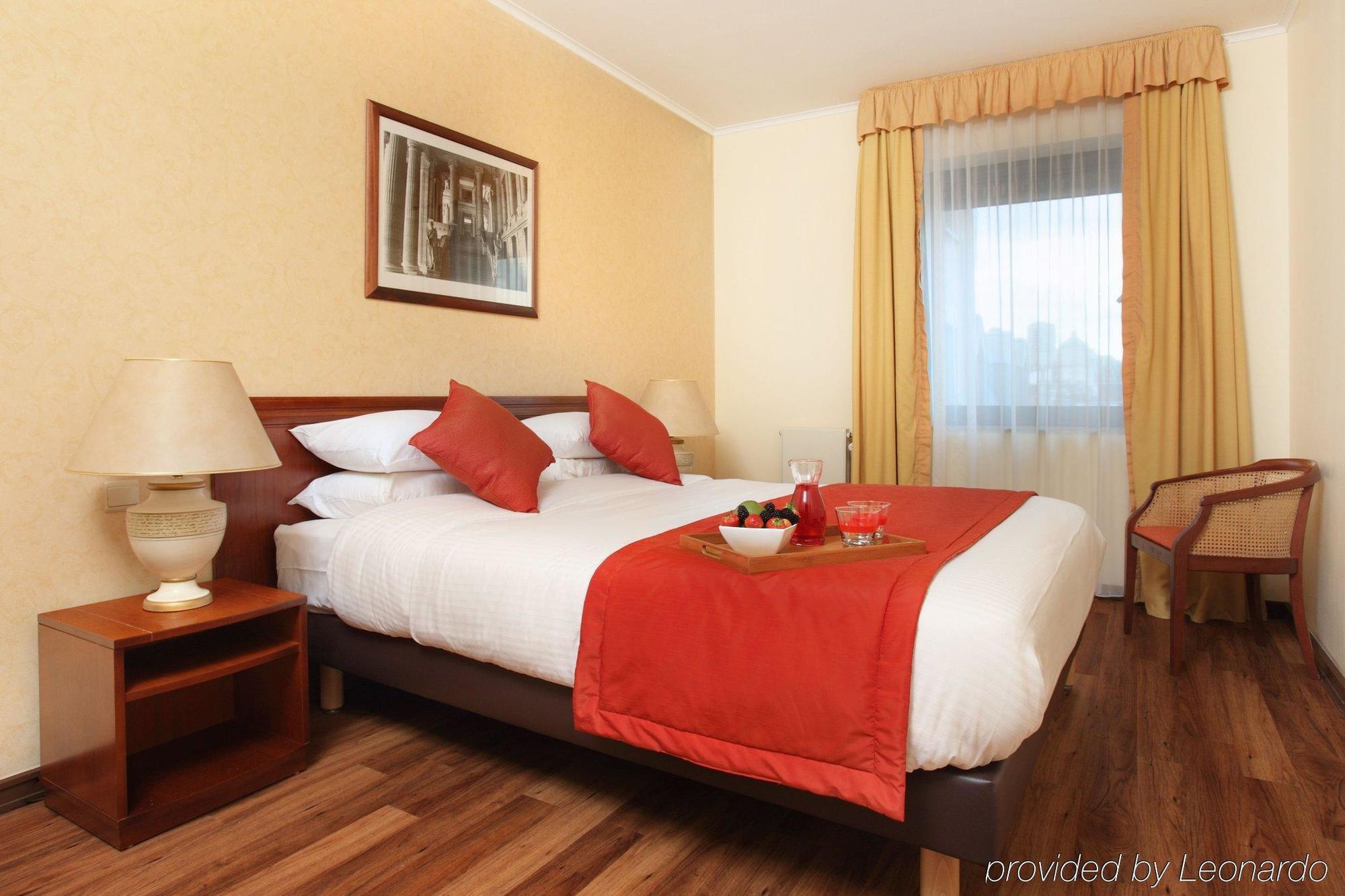 Citadines Toison D'or 3*