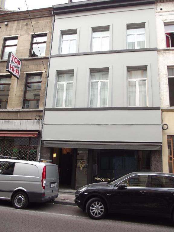 Vincentv. Gallery Bed & Breakfast Brussel