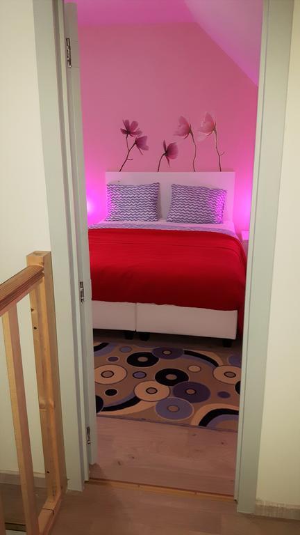 Muken Apartment *