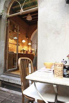 Hotel Carmelites