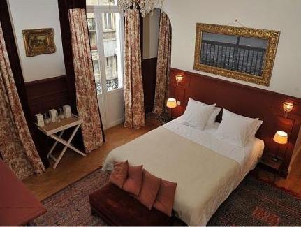 Maison Az Bed & Breakfast