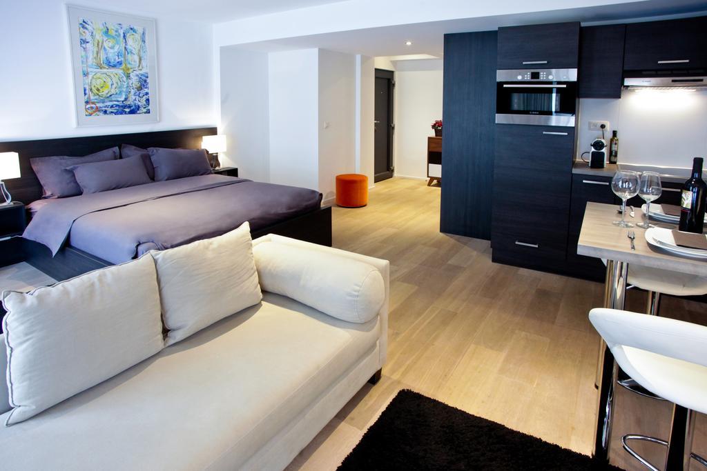 Apartment Flat Moliere *