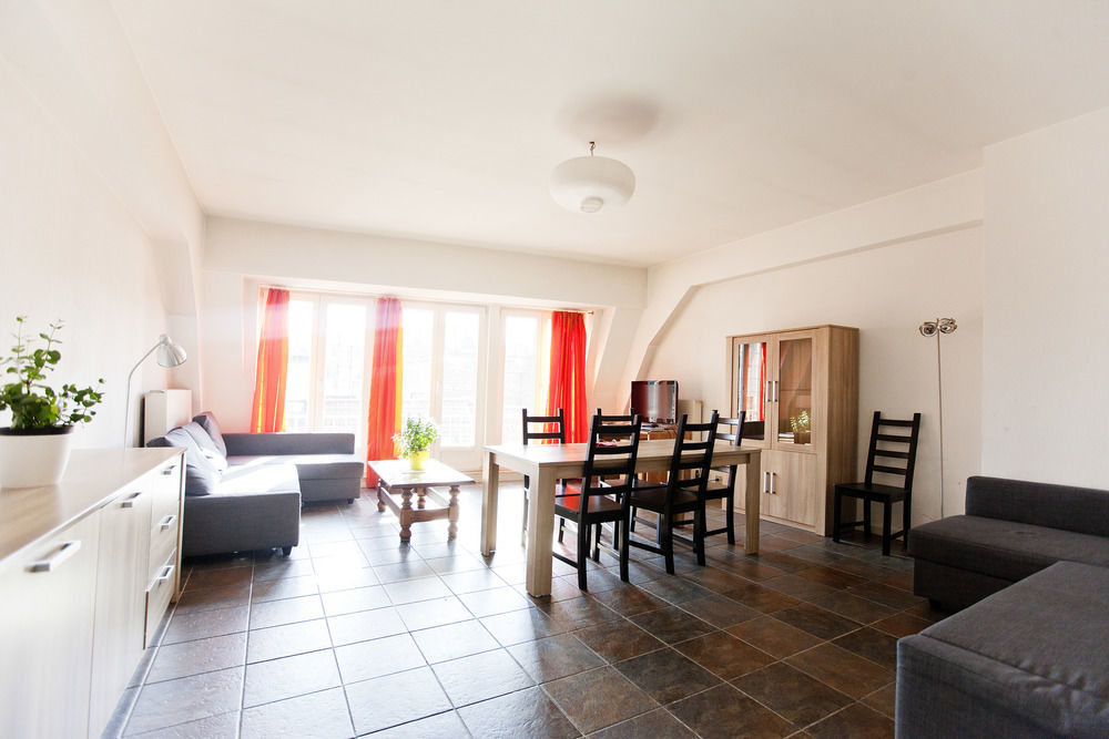 Apartment Center *