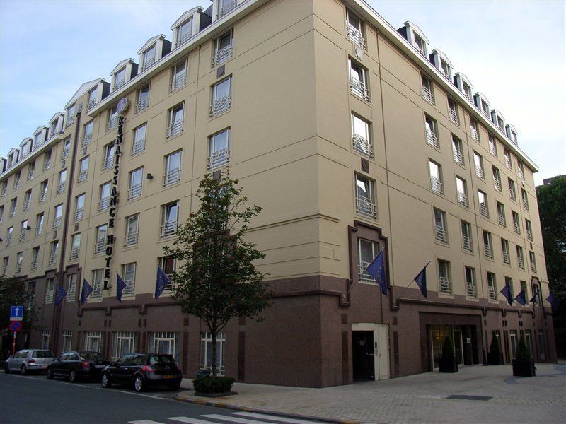 Renaissance 4*