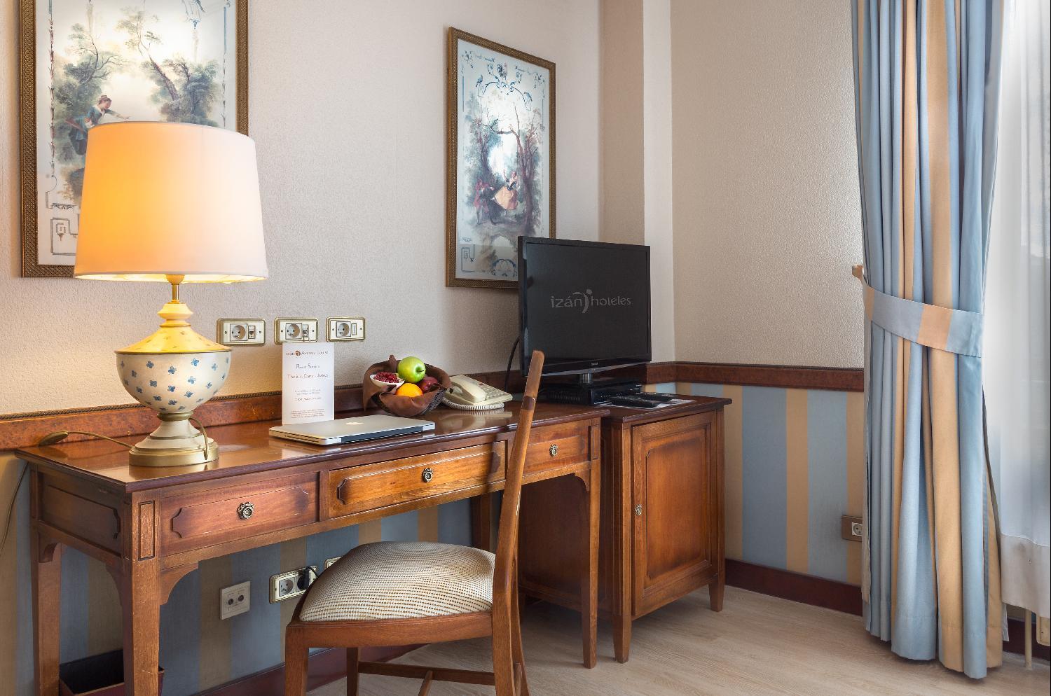 Hotel Avenue Louise Trademark Collection By Wyndham 4*