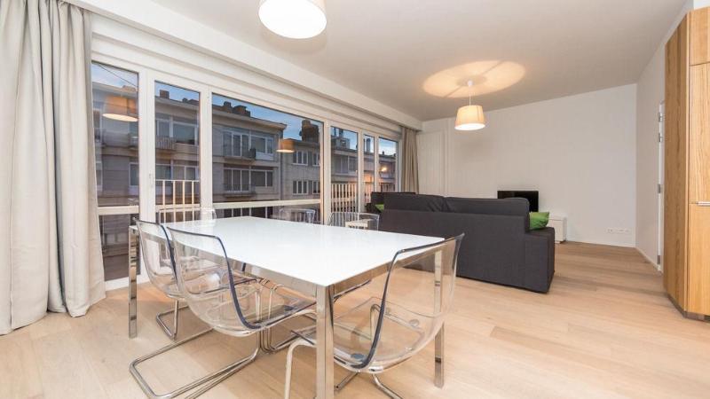B-aparthotels Louise Aparthotel 3*