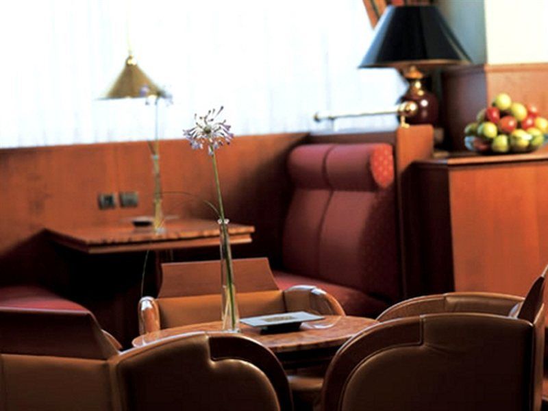 Nh Stephanie Hotel 4*