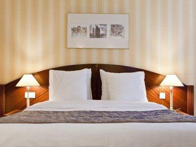 Hotel Progress 4*