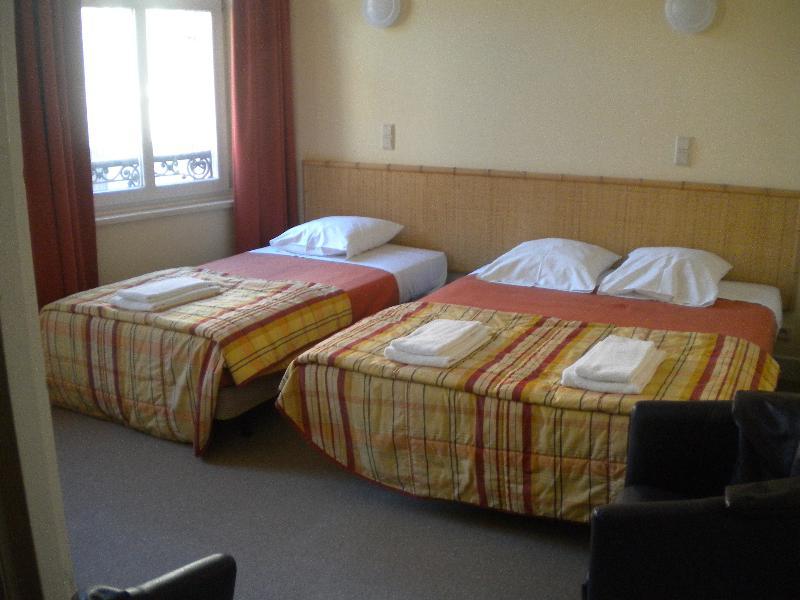 Queen Mary Hotel 3*