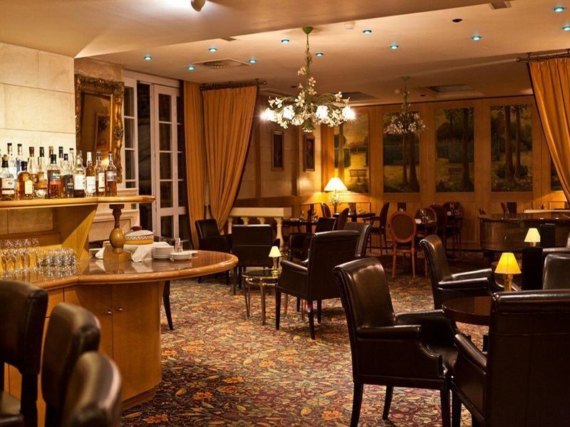 Hotel Le Chatelain 5*
