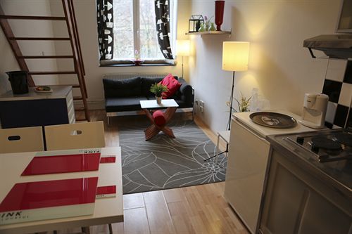Apartment Center