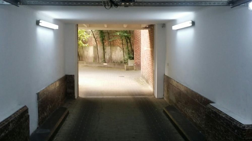 Apartment Center