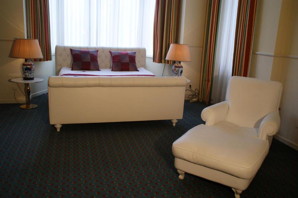 Western Park Hotel 4*