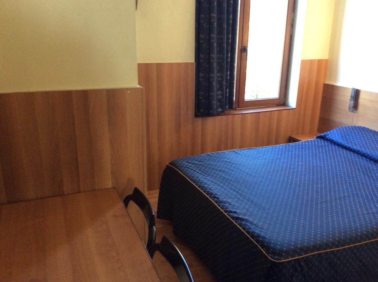 Aristote Hotel