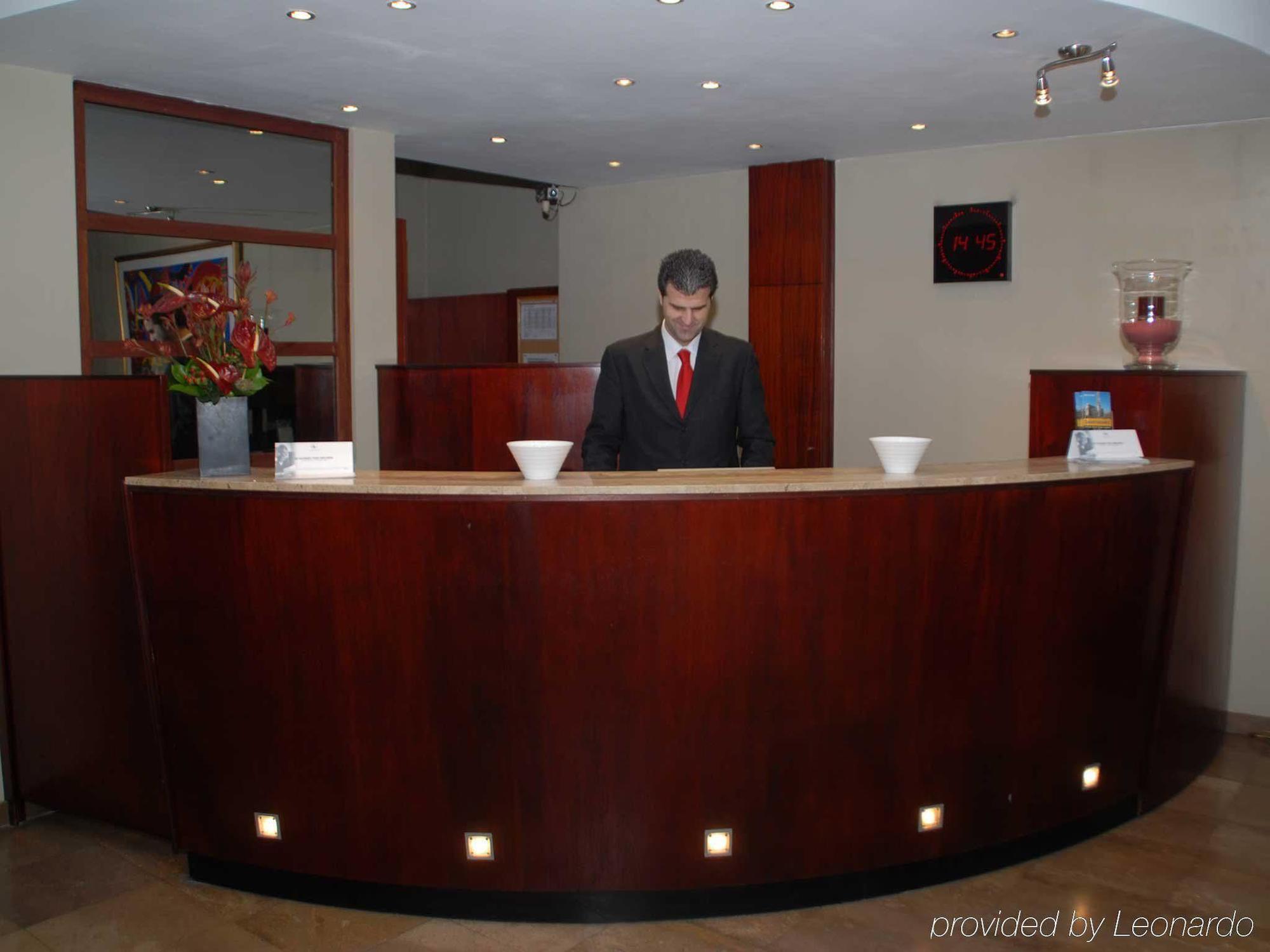 9hotel Sablon 4*