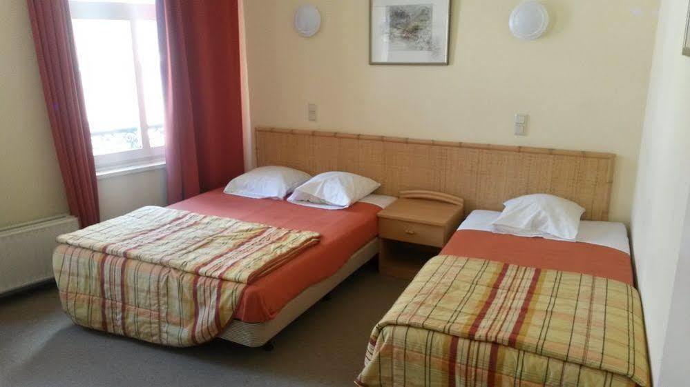 Queen Mary Hotel 3*