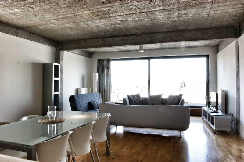 Lond Apartment *