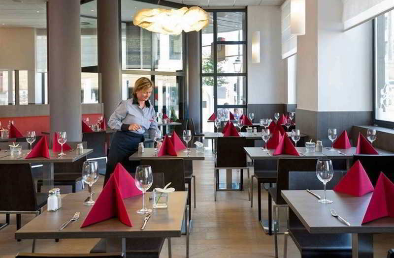 Ibis Centre Gare Du Midi Hotel 3*