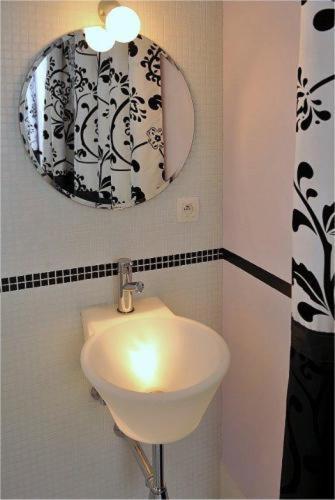 Bed & Breakfast Maison Az 4*