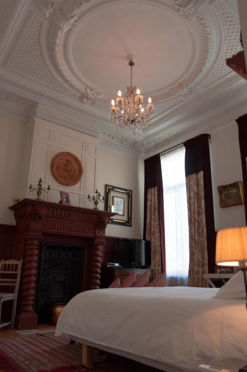 Bed & Breakfast Maison Az 4*