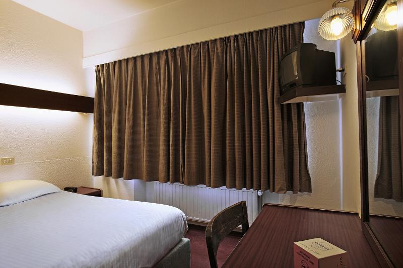 Van Belle Hotel 3*