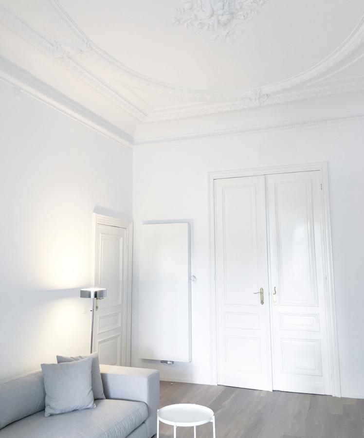 White 2 * Bruxelles