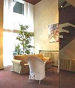 Queen Anne Hotel