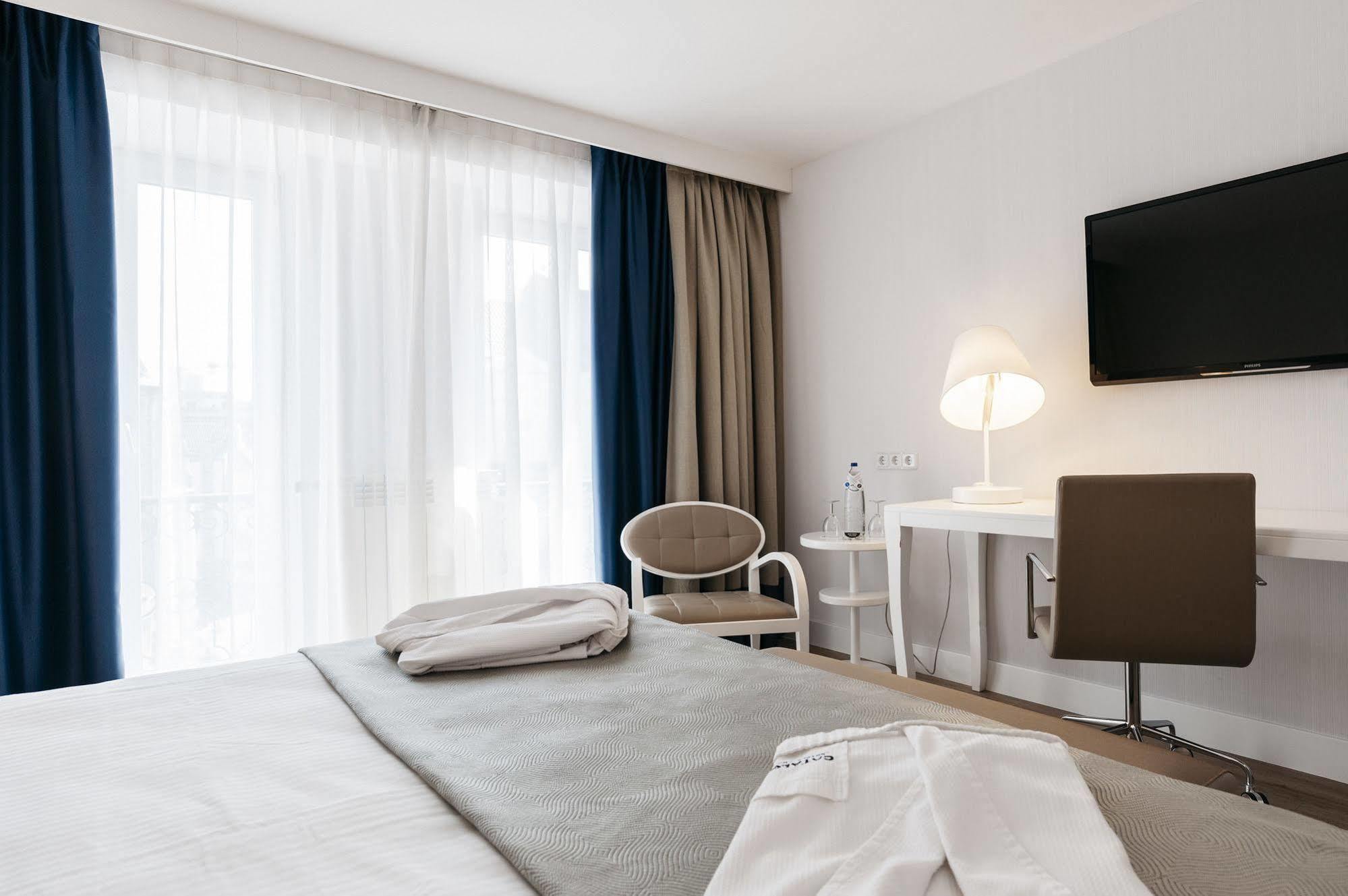 Catalonia Grand Place 4* Brussels