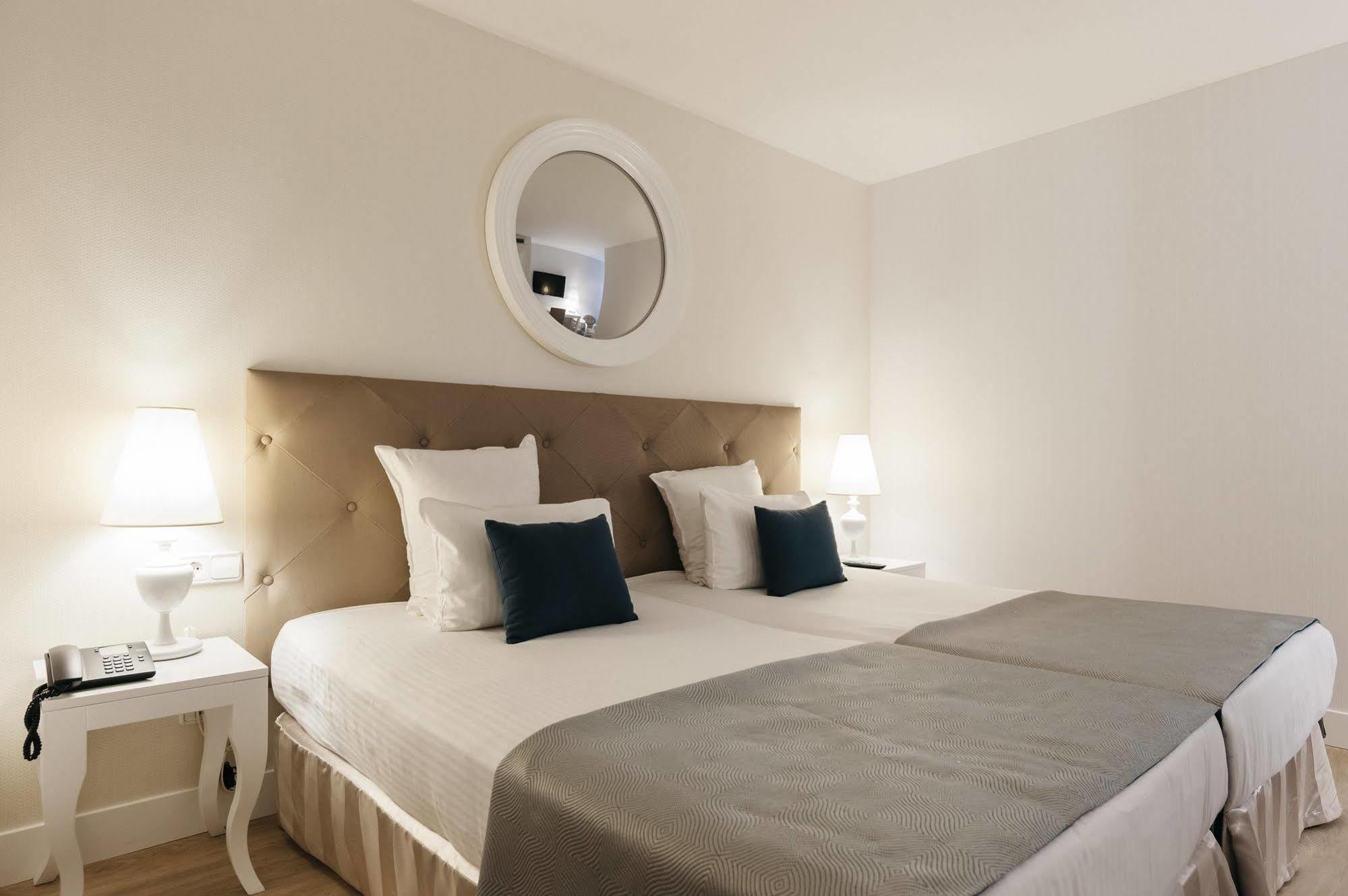 Hotel Catalonia Grand Place