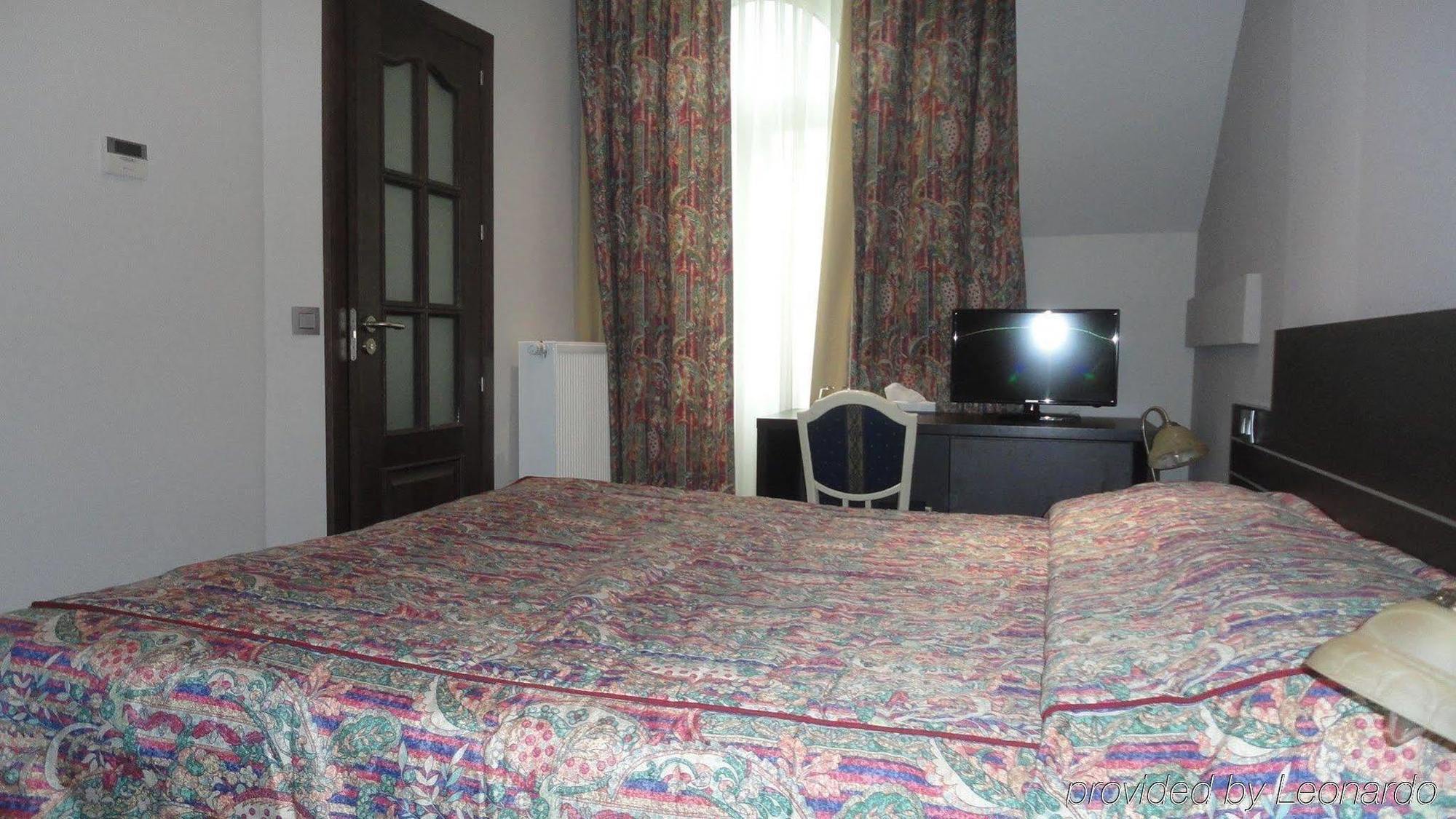 Hotel L'auberge Du Souverain 3*