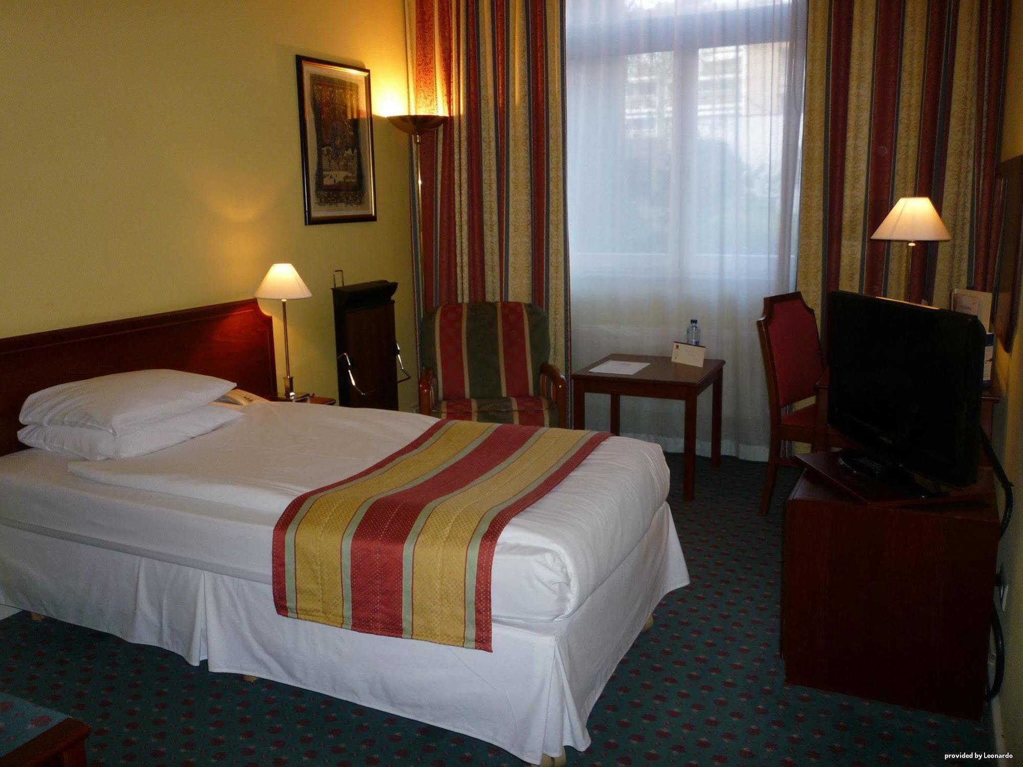 Hotel Western Park 4*