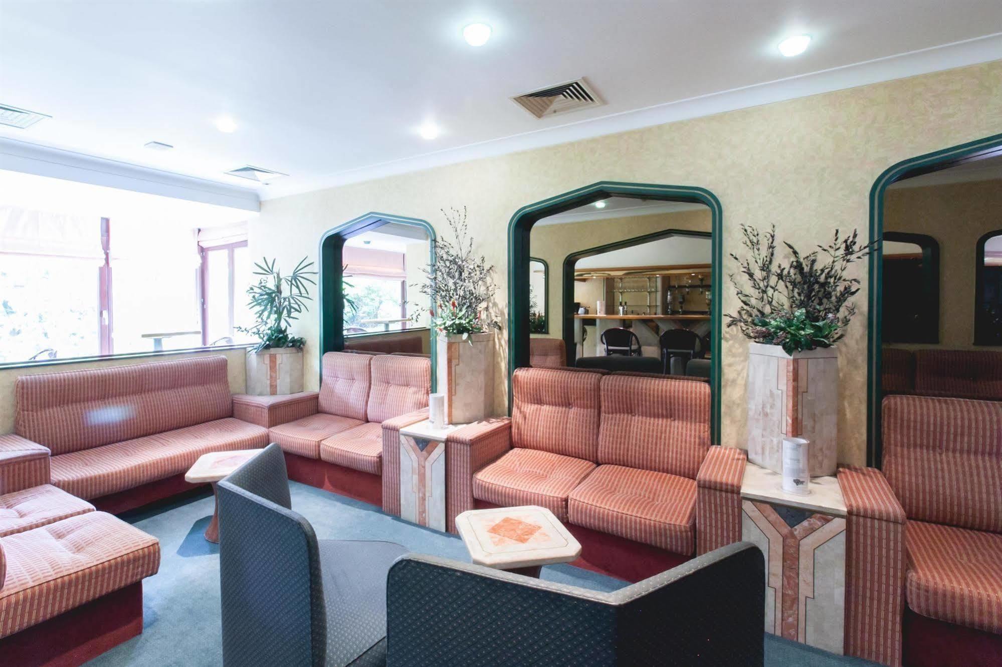 Hotel Western County House 3*