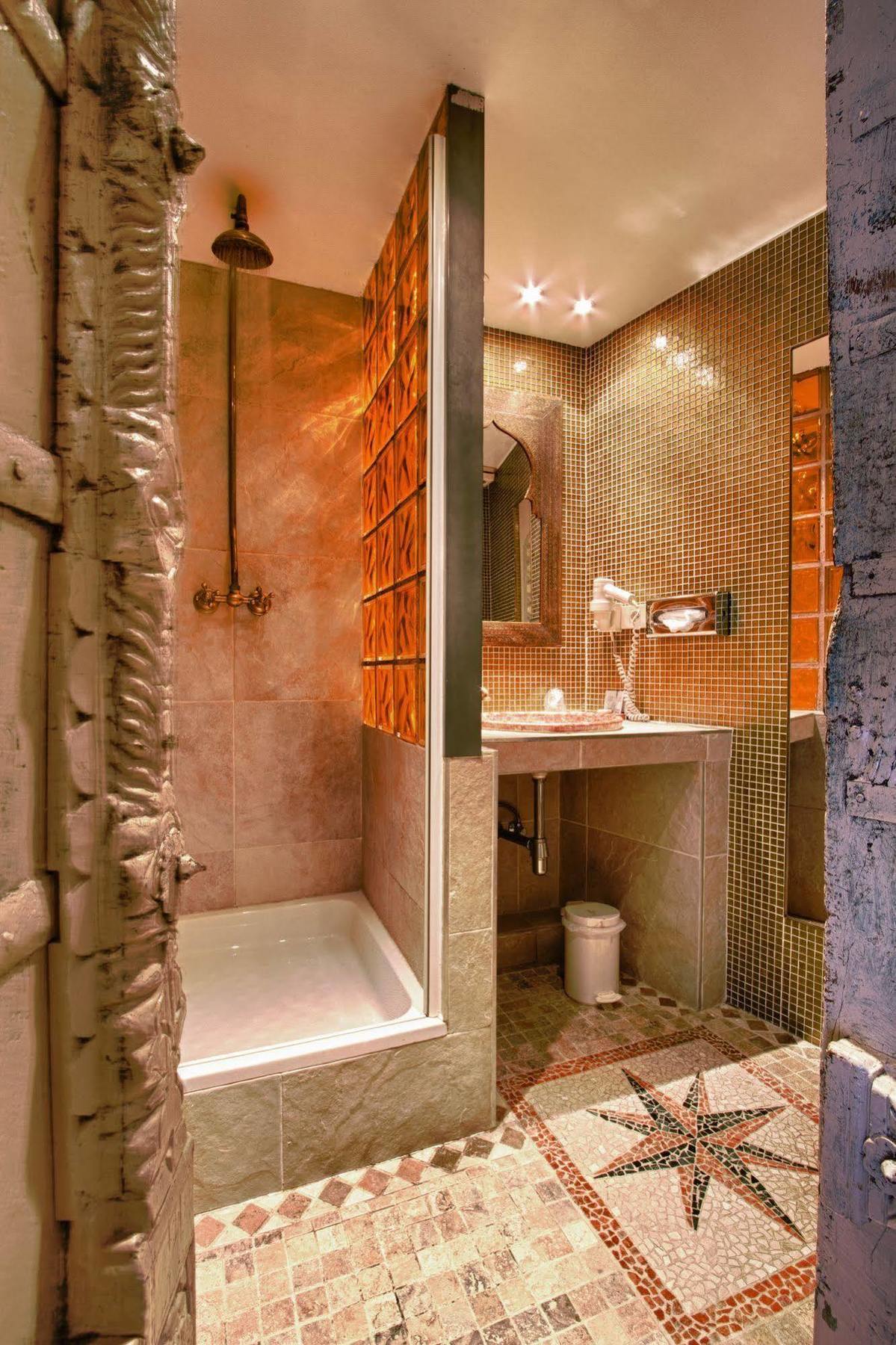 Hotel Welcome 3*