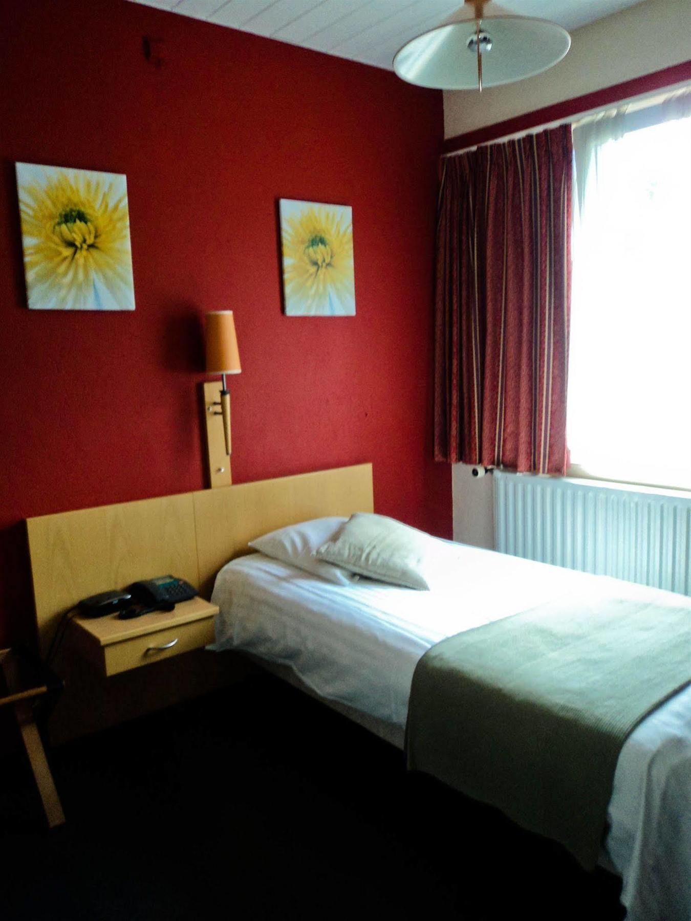 Hotel Strombeek 2*