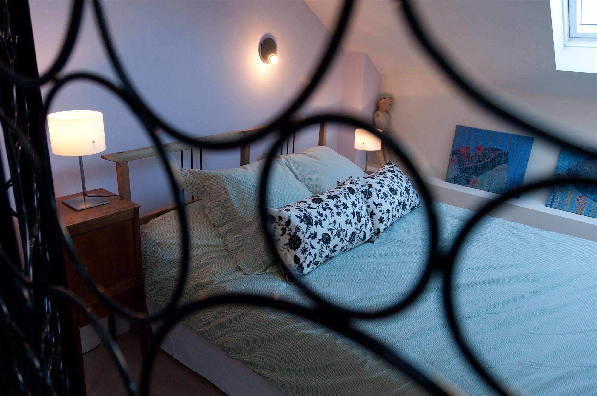 Maison Az Bed & Breakfast