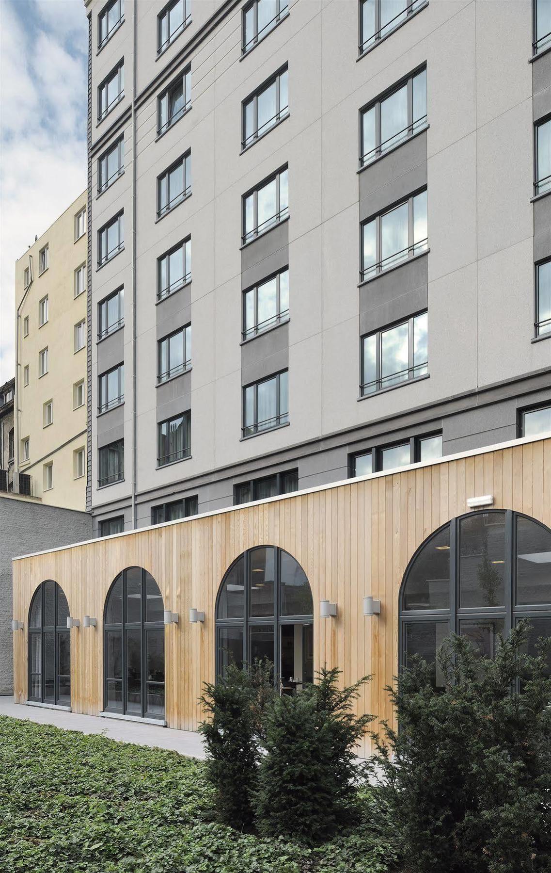 Novotel Centre Midi Hotel