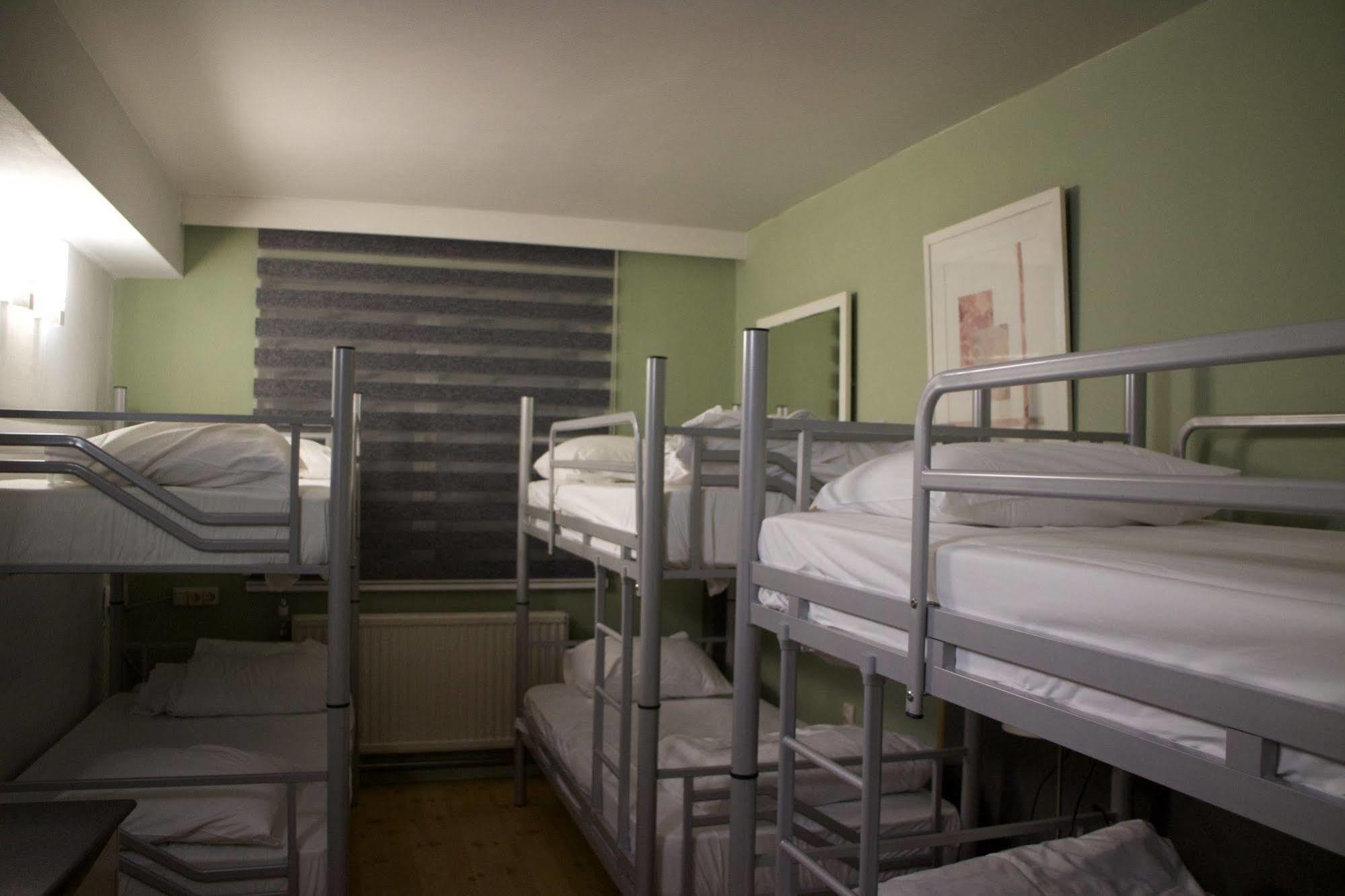 Escale Hotel
