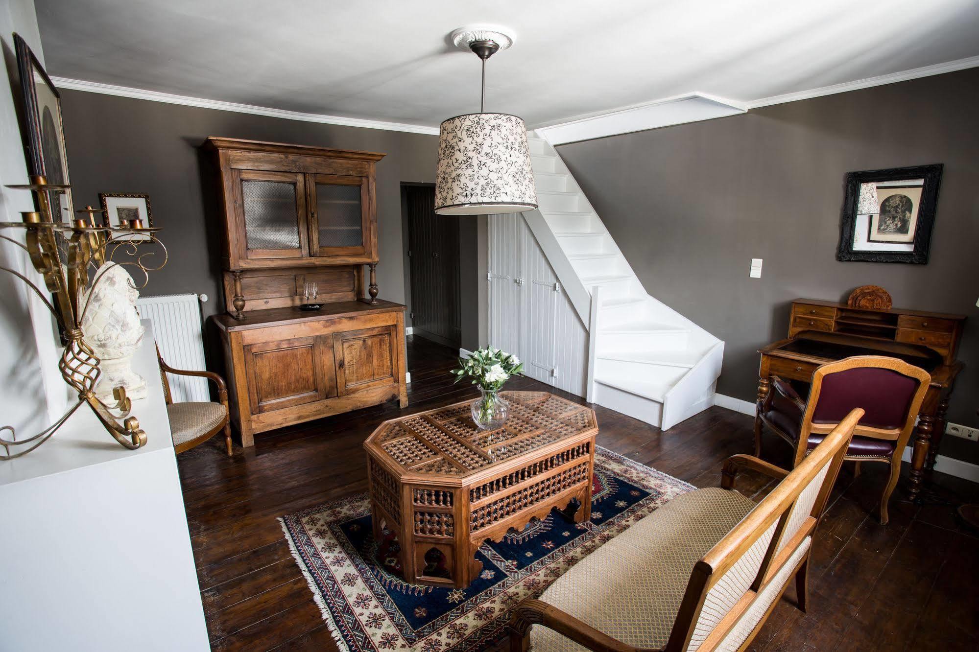 Downtown Bxl Bed & Breakfast