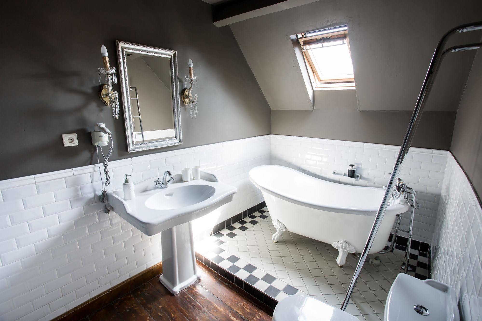 Bed & Breakfast Downtown Bxl 3*