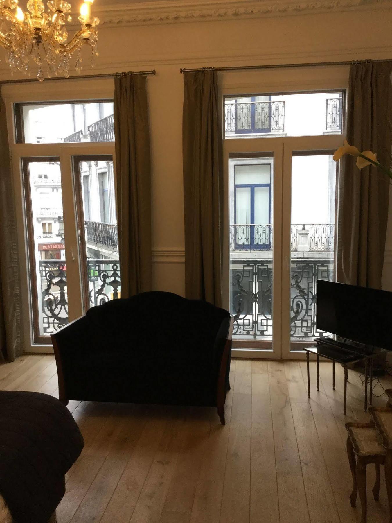 Bed & Breakfast Downtown Bxl 3*