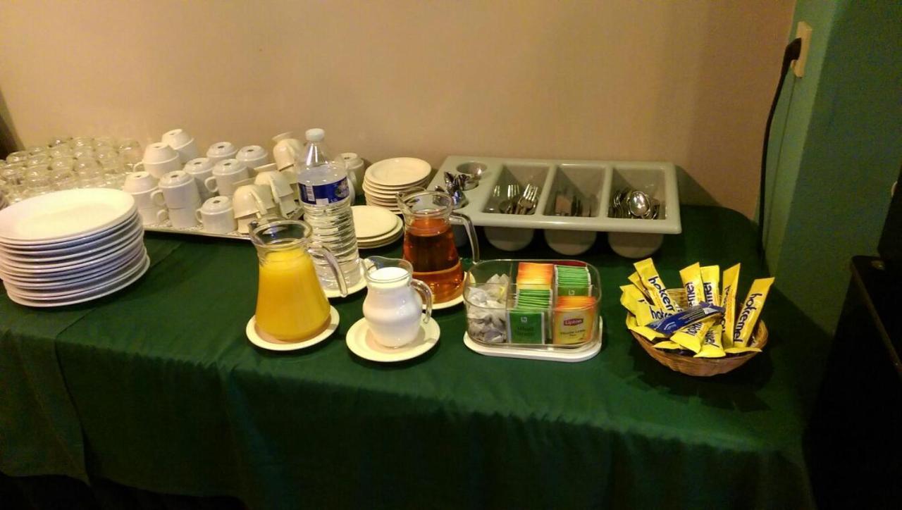 L'auberge Du Souverain Hotel 3*