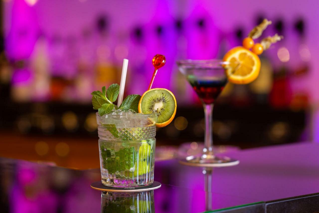 Hotel Novotel Off Grand Place 4*