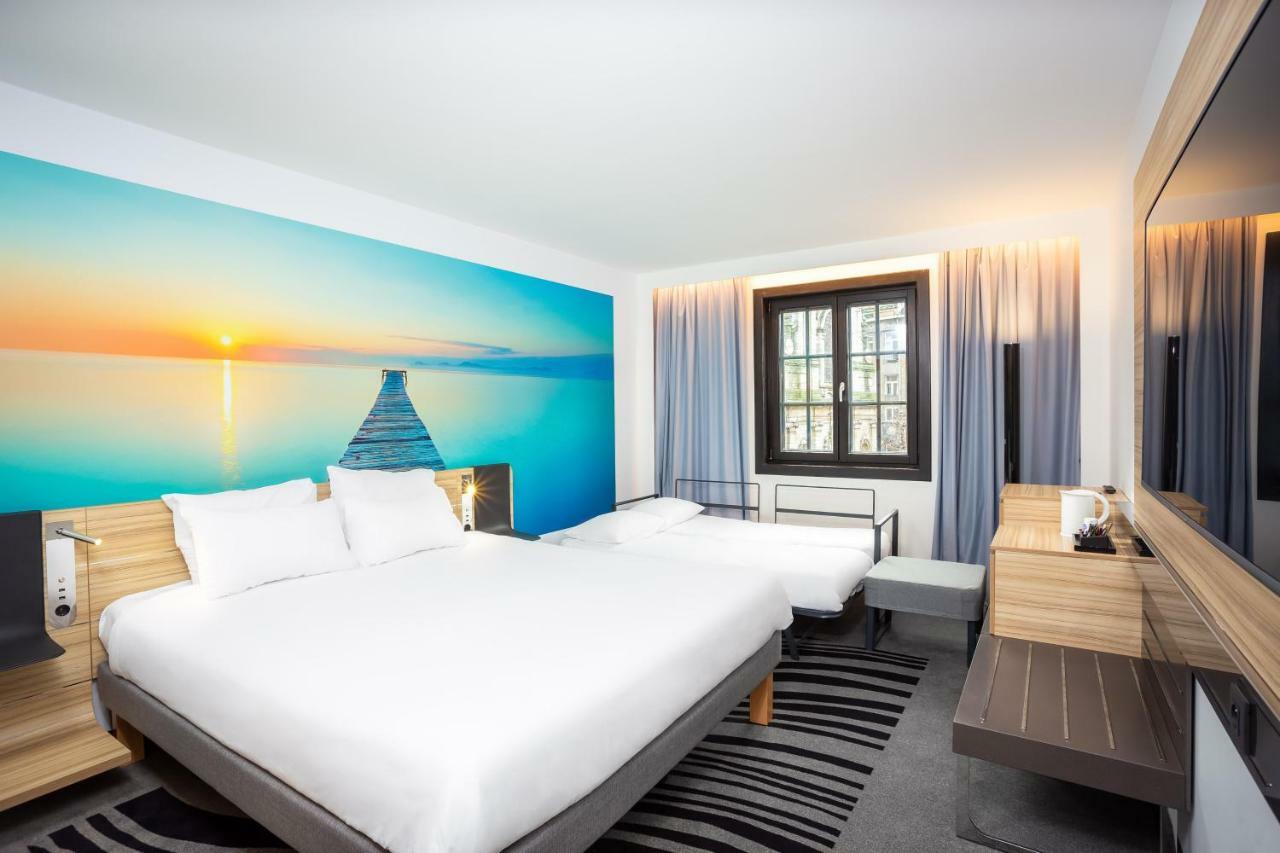 Hotel Novotel Off Grand Place 4*
