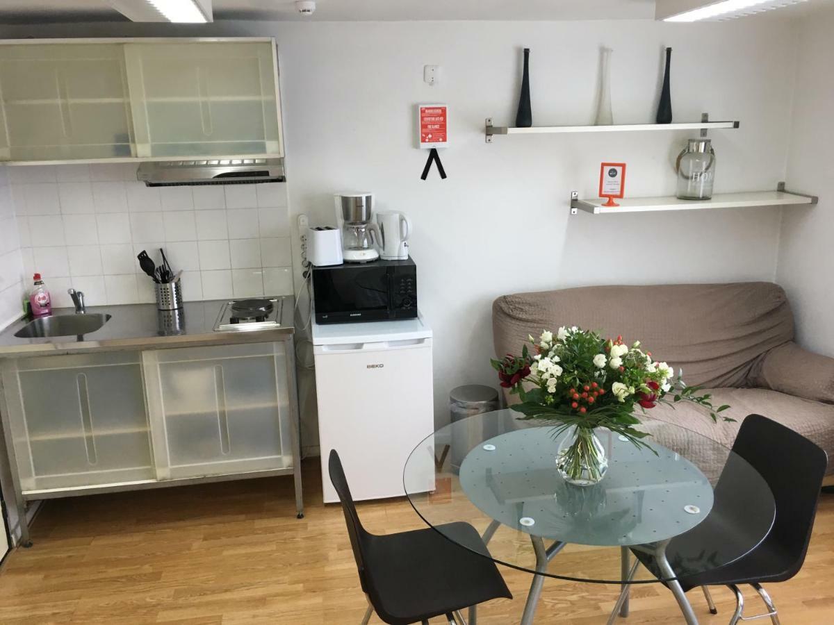 Apartment Center