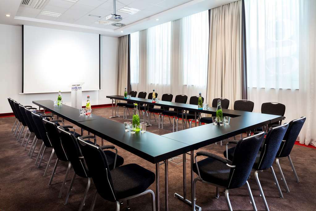 Park By Radisson Centre Midi Hotel 3*
