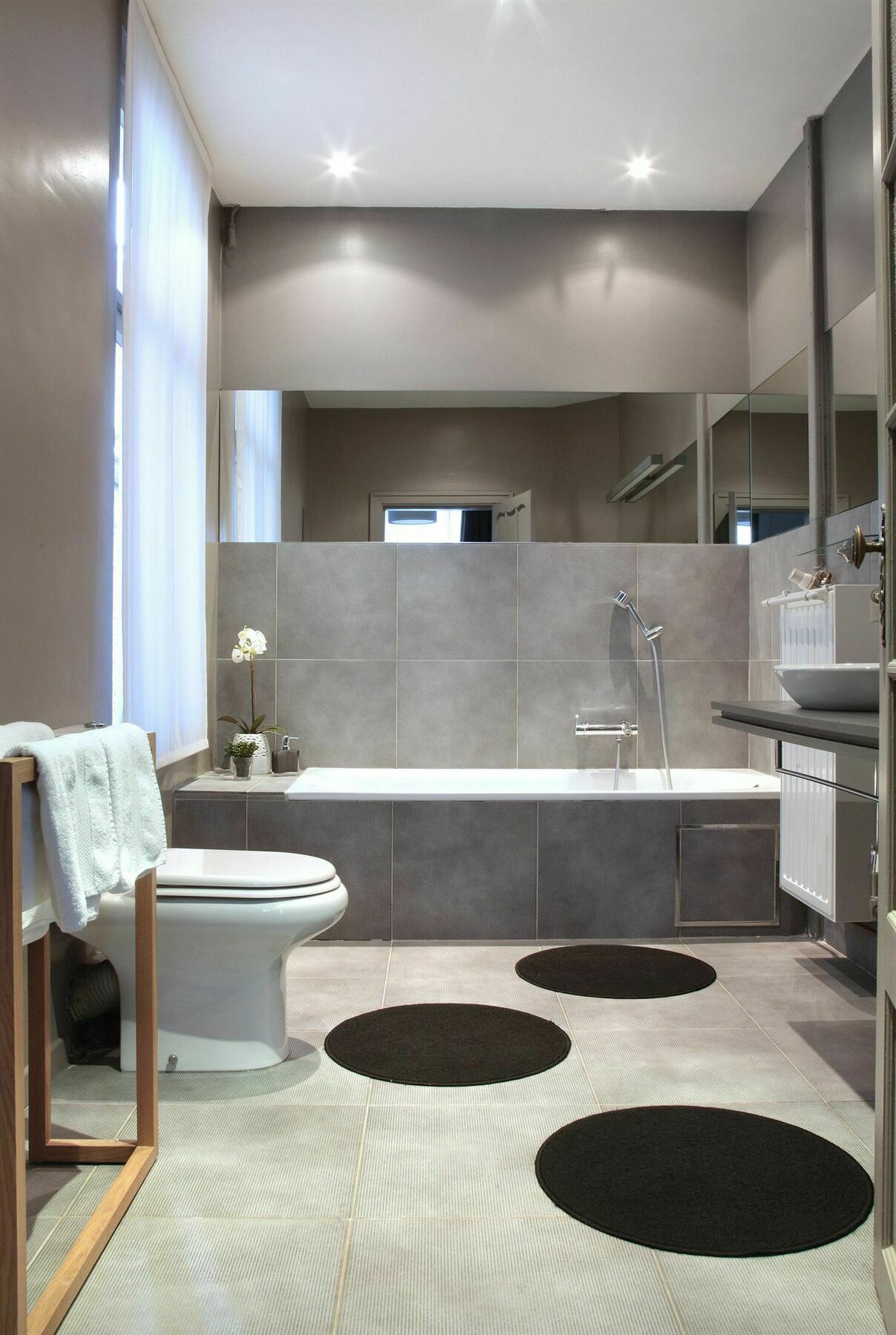 Be&be Louise Hotel 4*